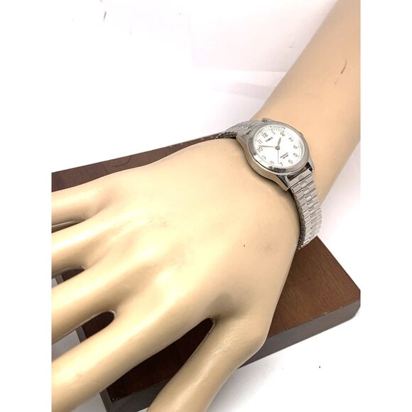 Timex Women's Watch TW2W14300 Indiglo Quartz Mother of Pearl Dial Expansion Band - Picture 4 of 14